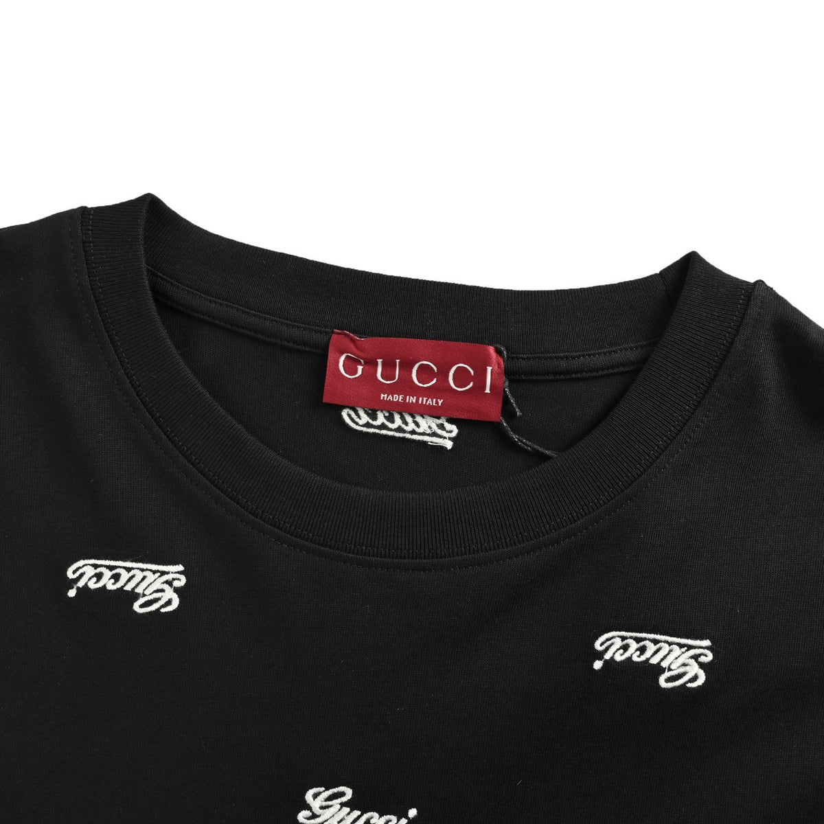 Gucci 24ss all-over embroidered logo short sleeves
