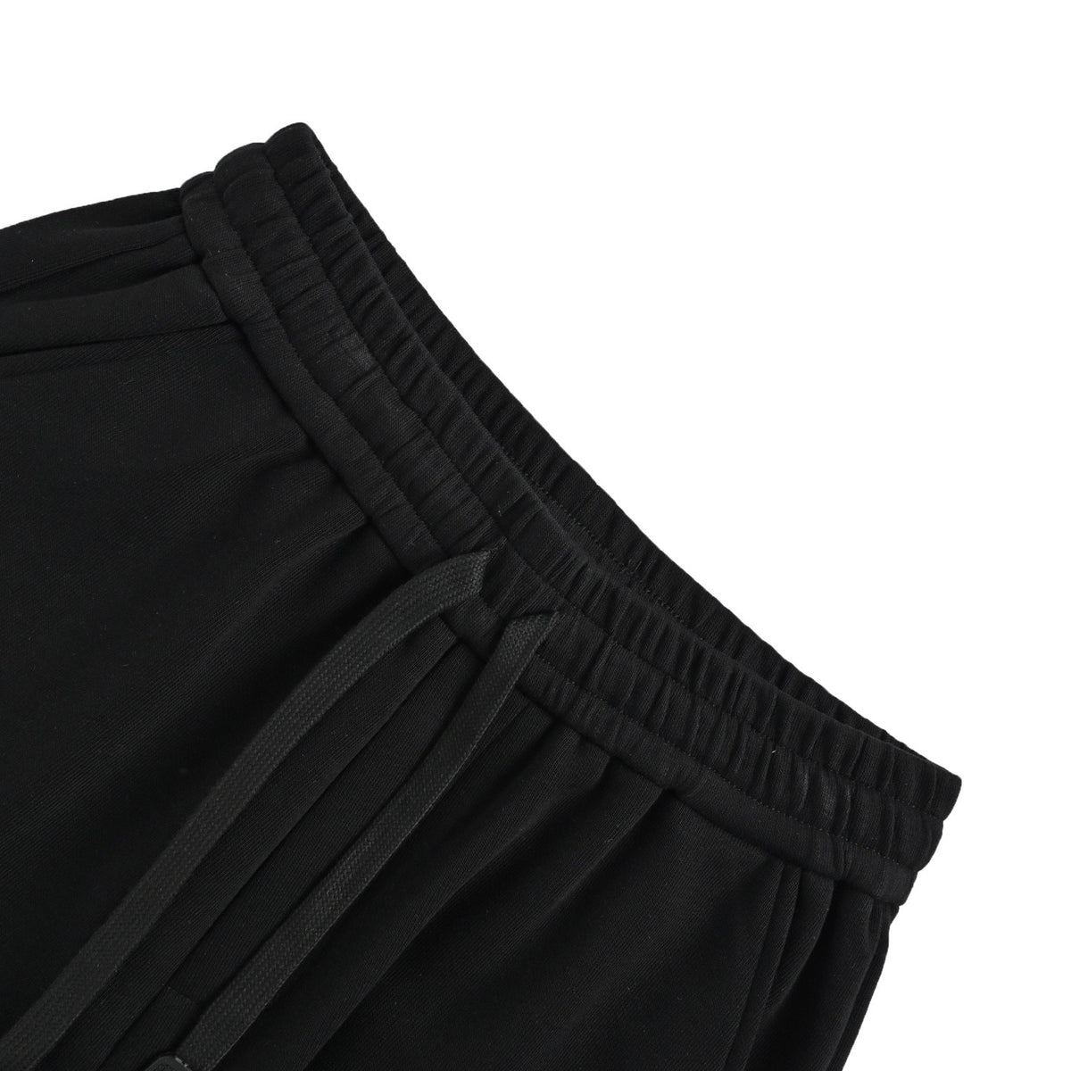 Loewe/Luo Yiwei stitched leather three-dimensional logo shorts