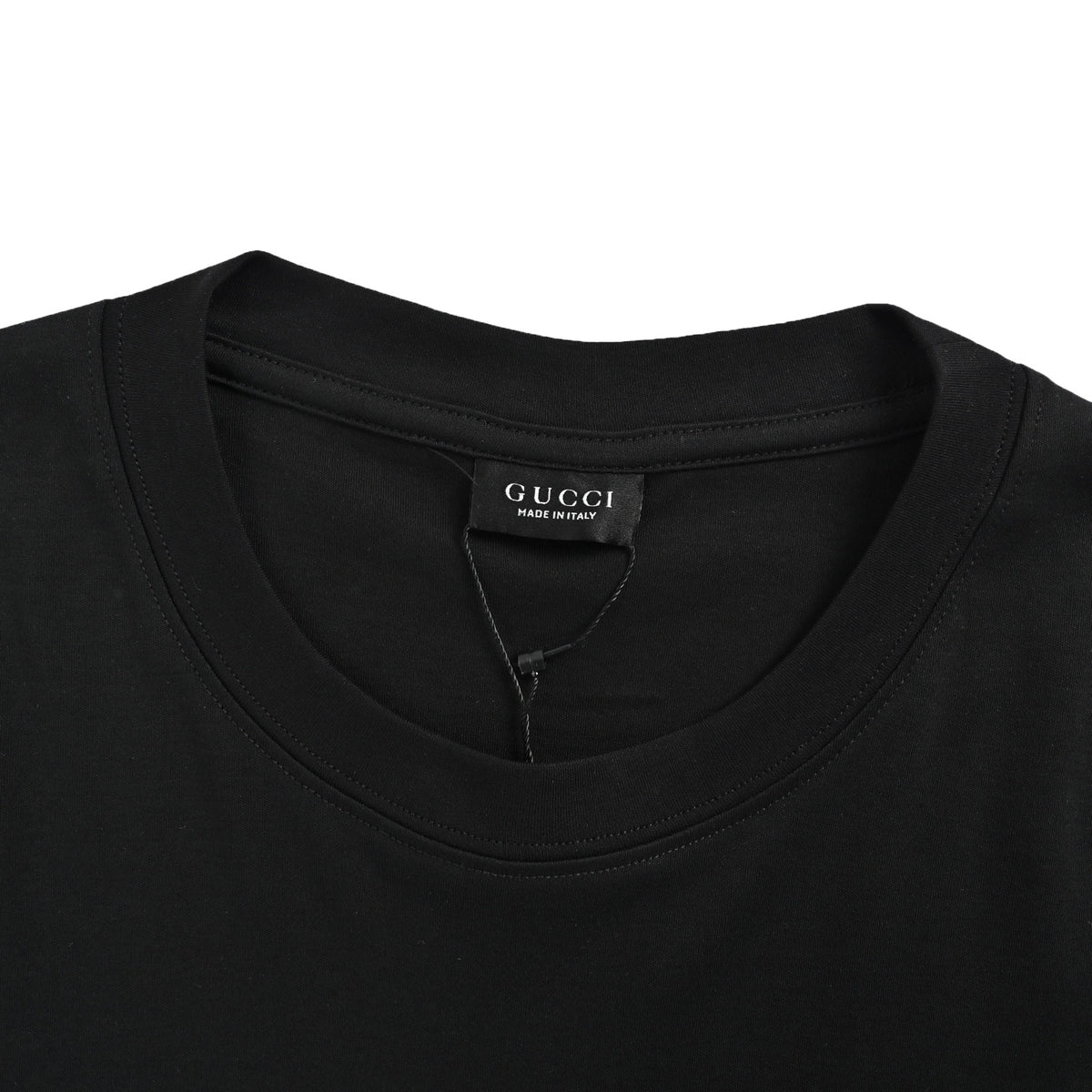 Gucci badge embroidered short sleeves