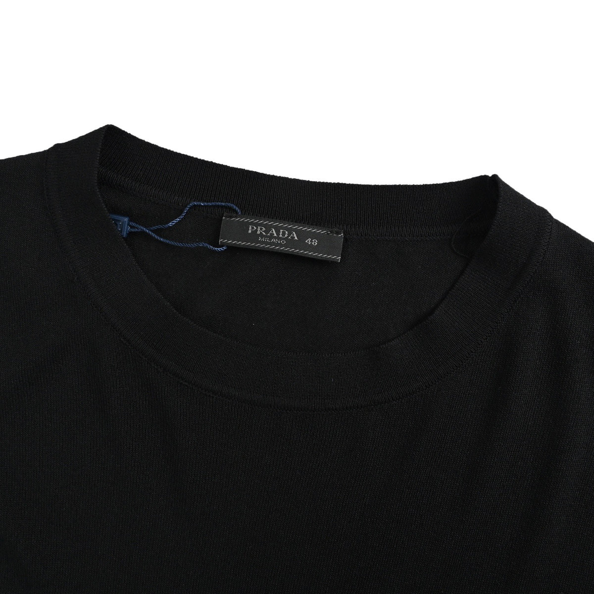 Prada knitted short sleeves with logo embroidered on the chest