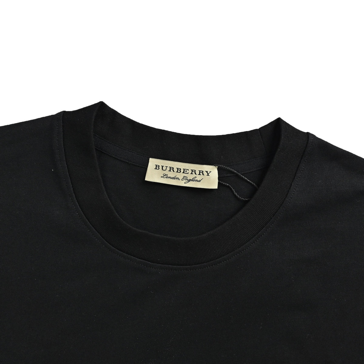 Burberry plaid oval war horse print short sleeves