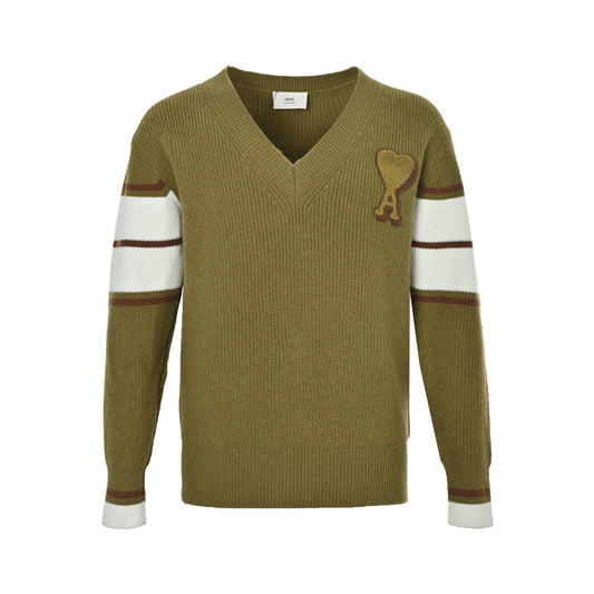 Ami 25Fw V-neck sweater with towel embroidered heart on the chest