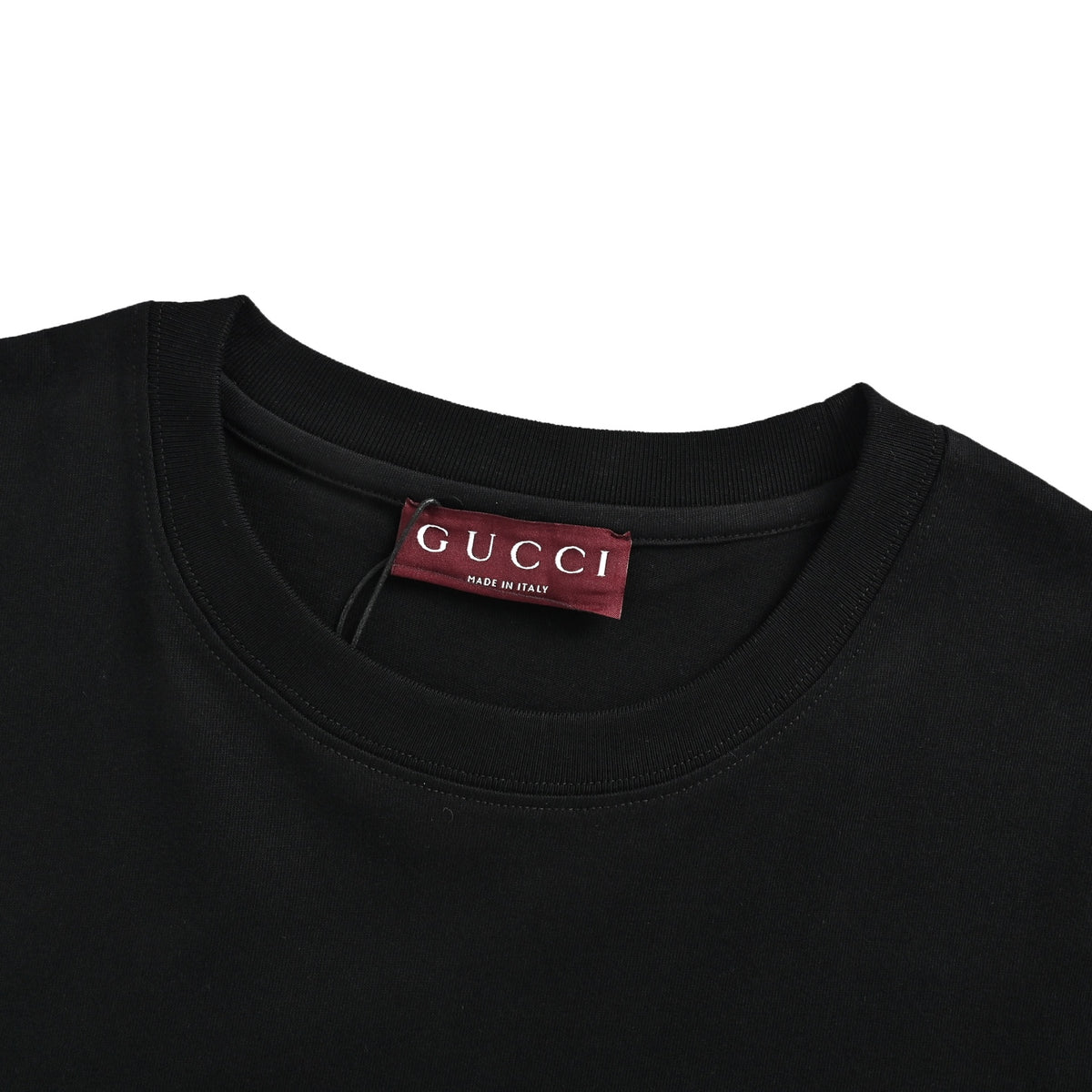 Gucci short sleeves with GG logo embroidery on the chest