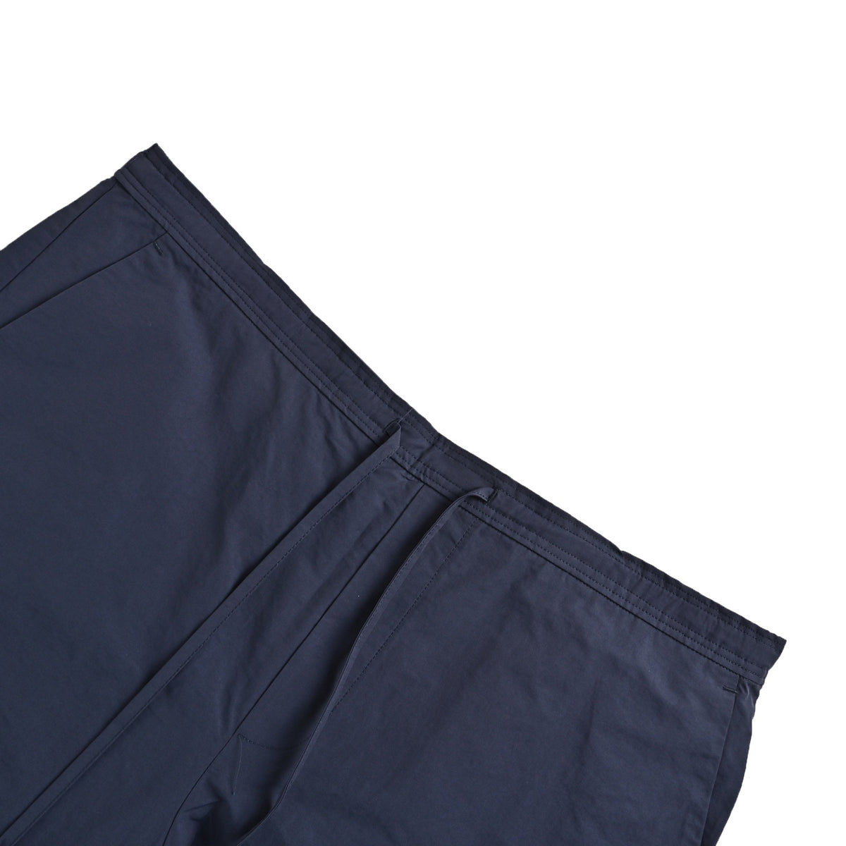Loewe/Luo Yiwei embroidered hollow linen shorts