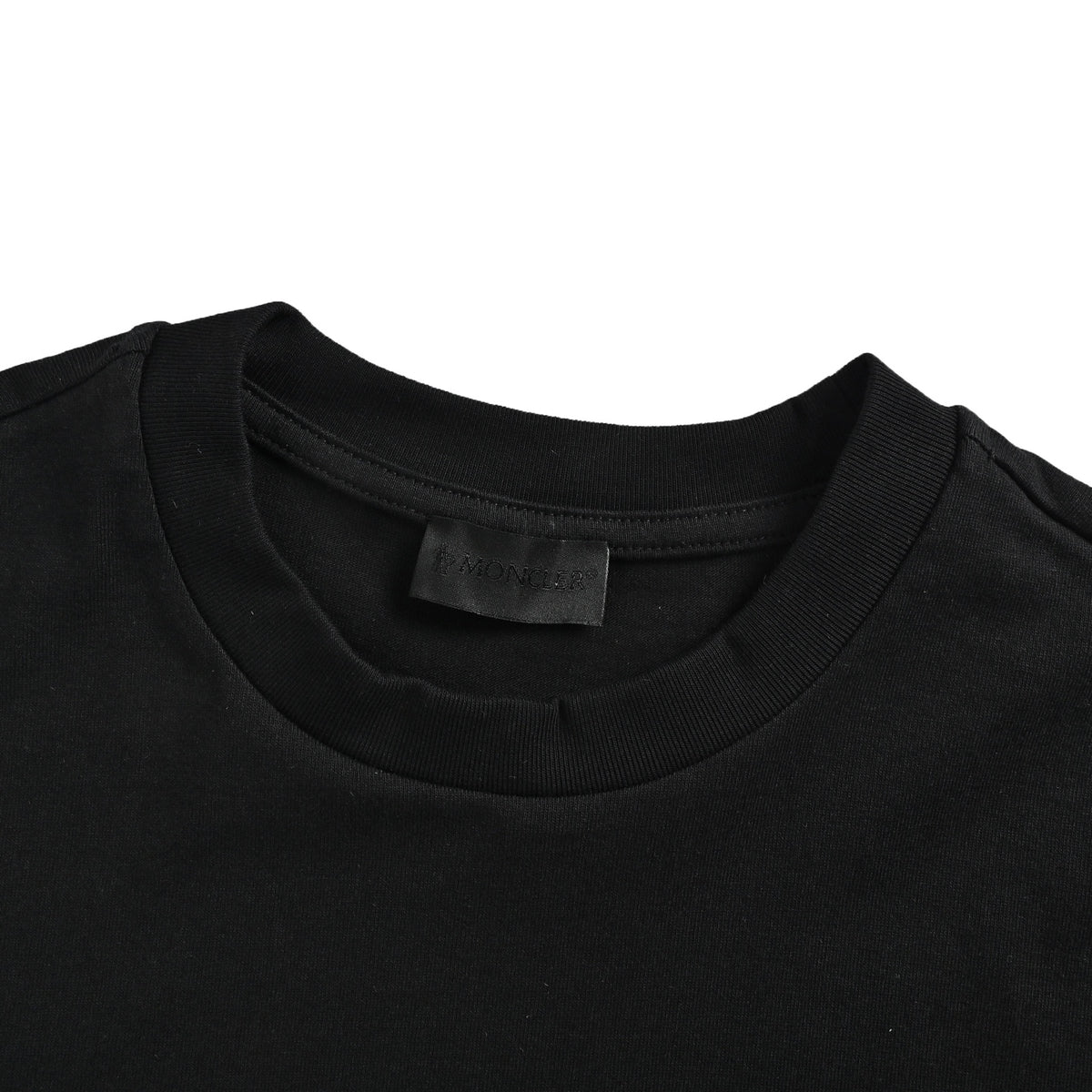 Moncler/muzzled short sleeves with embroidered logo on the chest