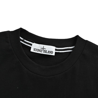 Stone Island short-sleeved compass logo printed on the back