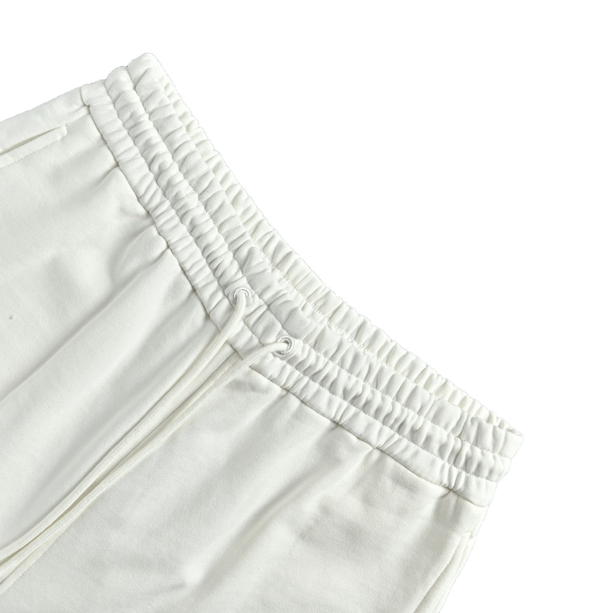 Burberry plaid circle embroidered war horse shorts