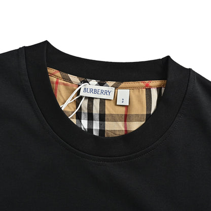 Burberry plaid sleeves with embroidered logo short sleeves