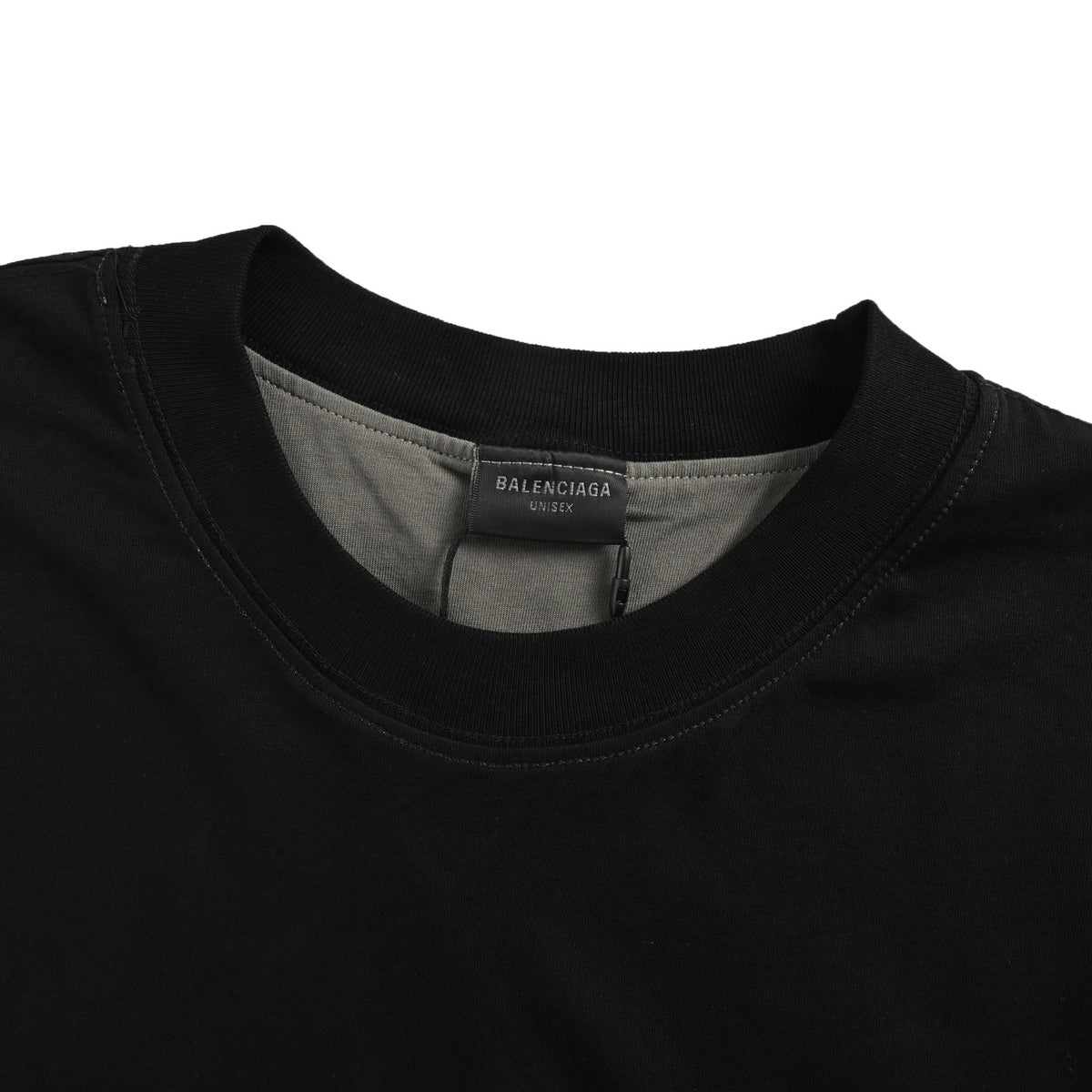 Balenciaga embroidered ring short sleeves on both arms