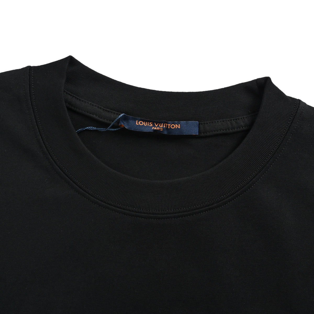 Louis Vuitton short sleeves with front and rear letter logo embroidery