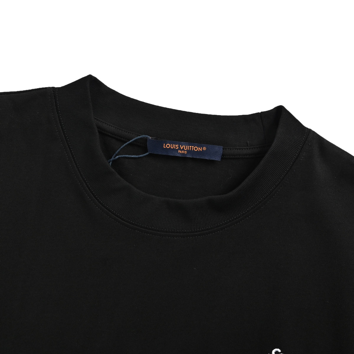 Louis Vuitton pin short sleeves