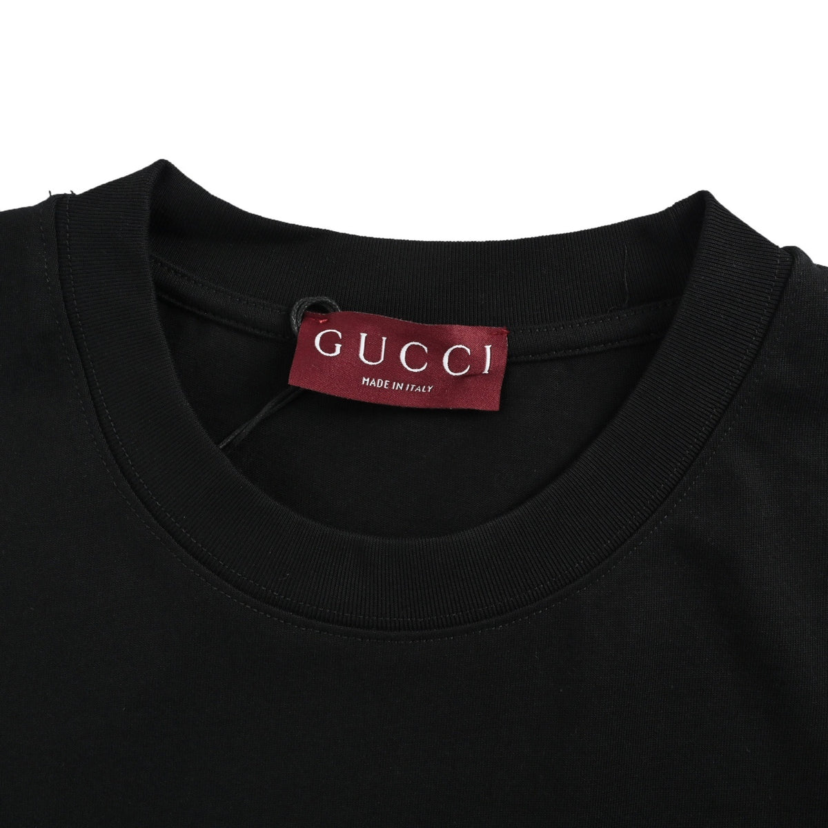 Gucci large printed short sleeves on the chest