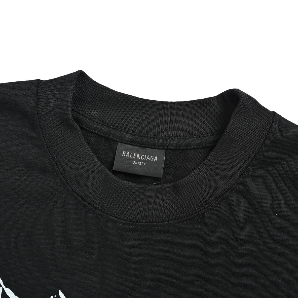 Balenciaga letters are printed all over with breathable graffiti short sleeves