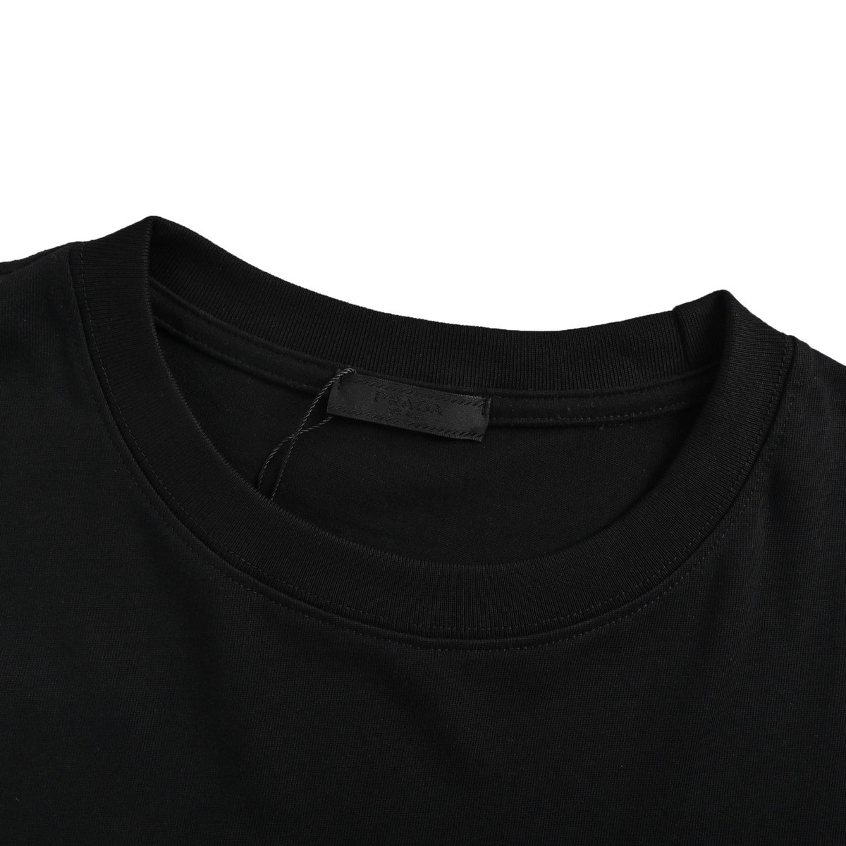Prada 25ss overlapping embroidered triangle short sleeves