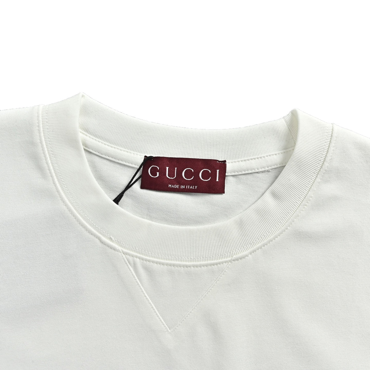 Gucci 26ss embroidered nameplate short sleeves