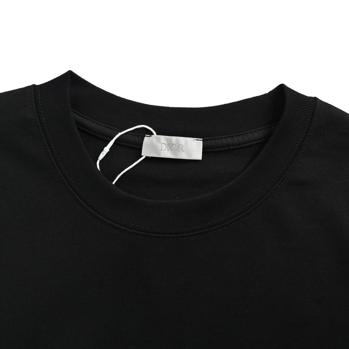Dior metal badge short sleeves on the chest