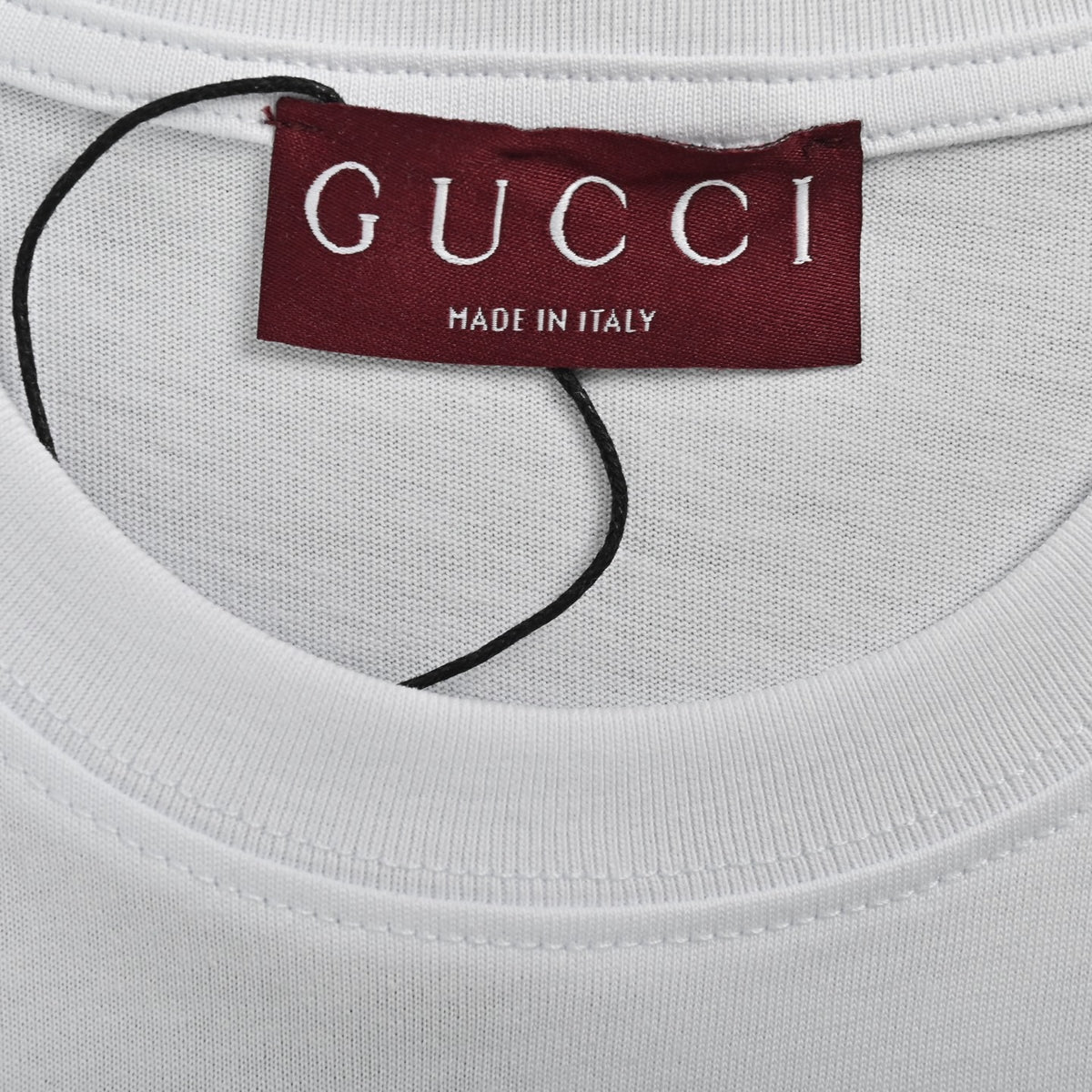 Gucci 25ss short sleeves with rose embroidery on the chest