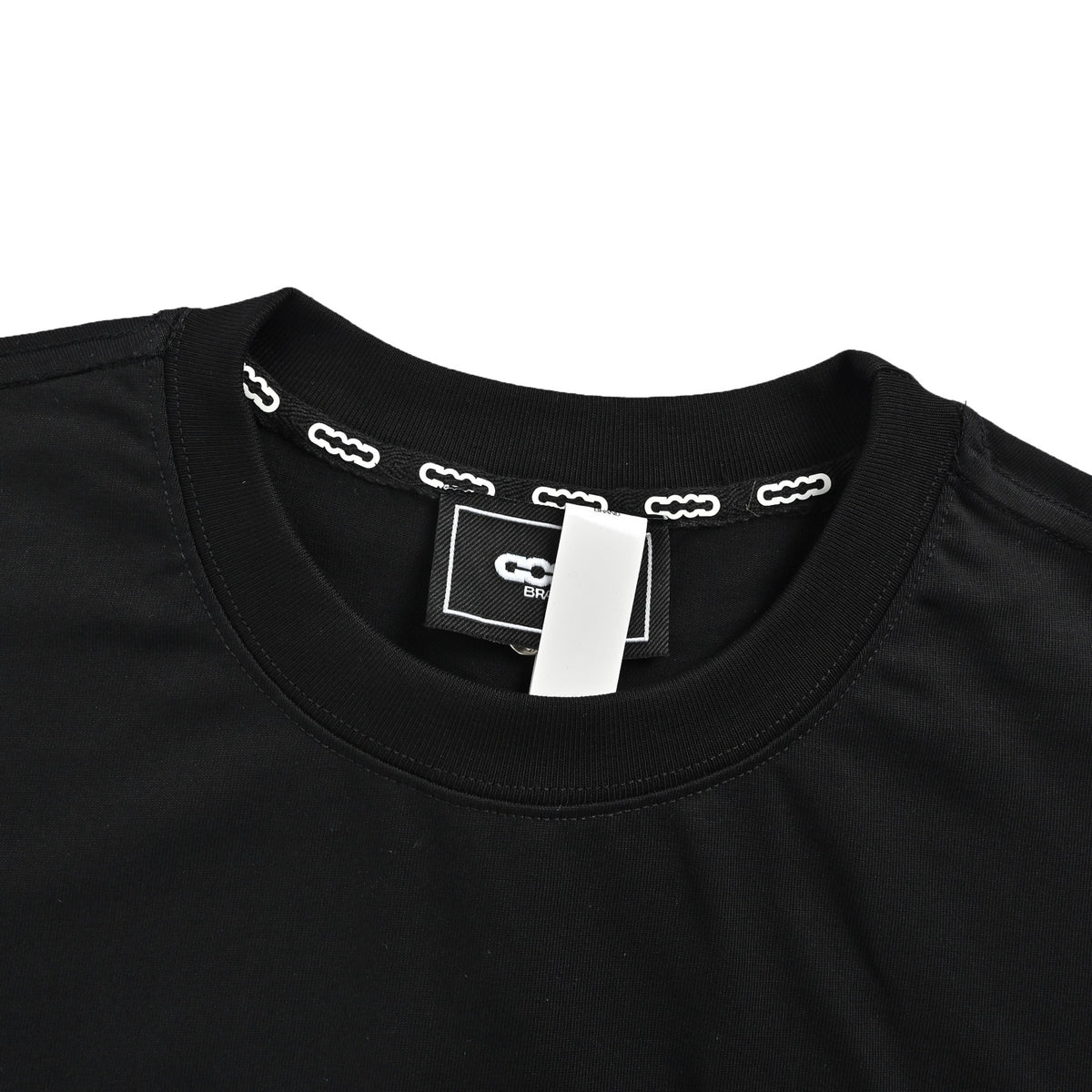 GOODBRAND "Good things are coming soon" handwritten three-dimensional foam slogan short sleeves
