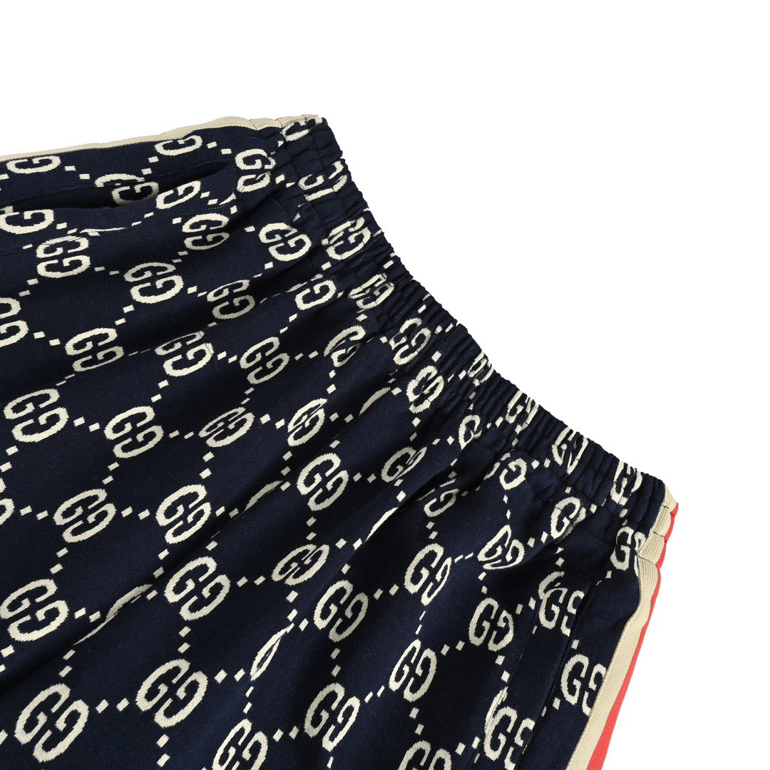 Gucci classic all-over printed jacquard shorts