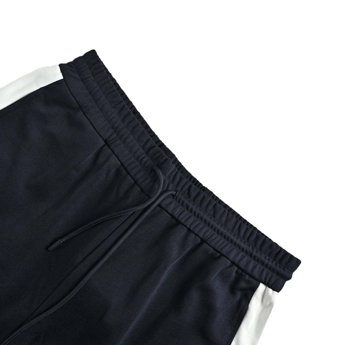 Gucci 26ss blue and white colorblock embroidered logo shorts