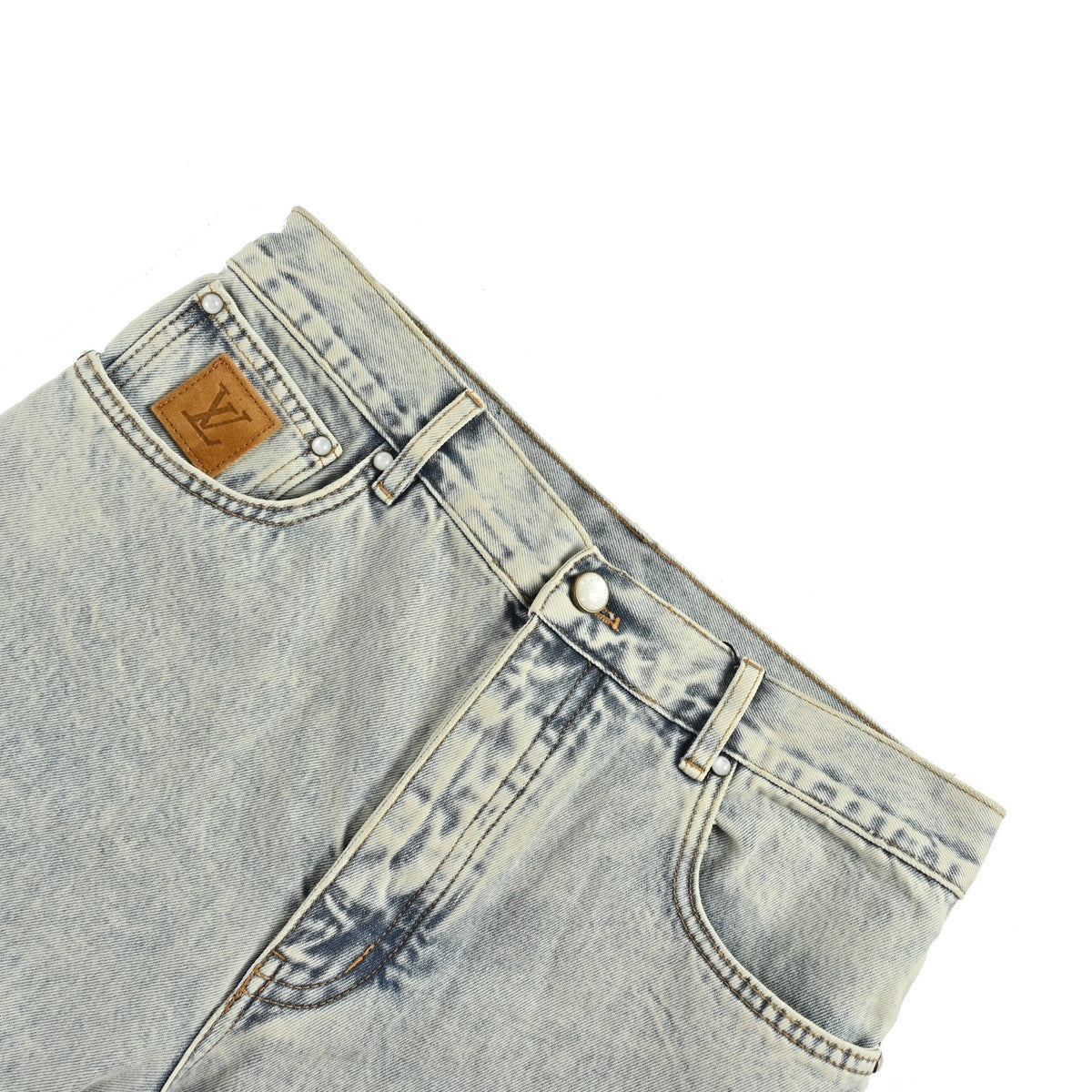 Louis Vuitton 25ss denim shorts with embroidered logo on the back pocket