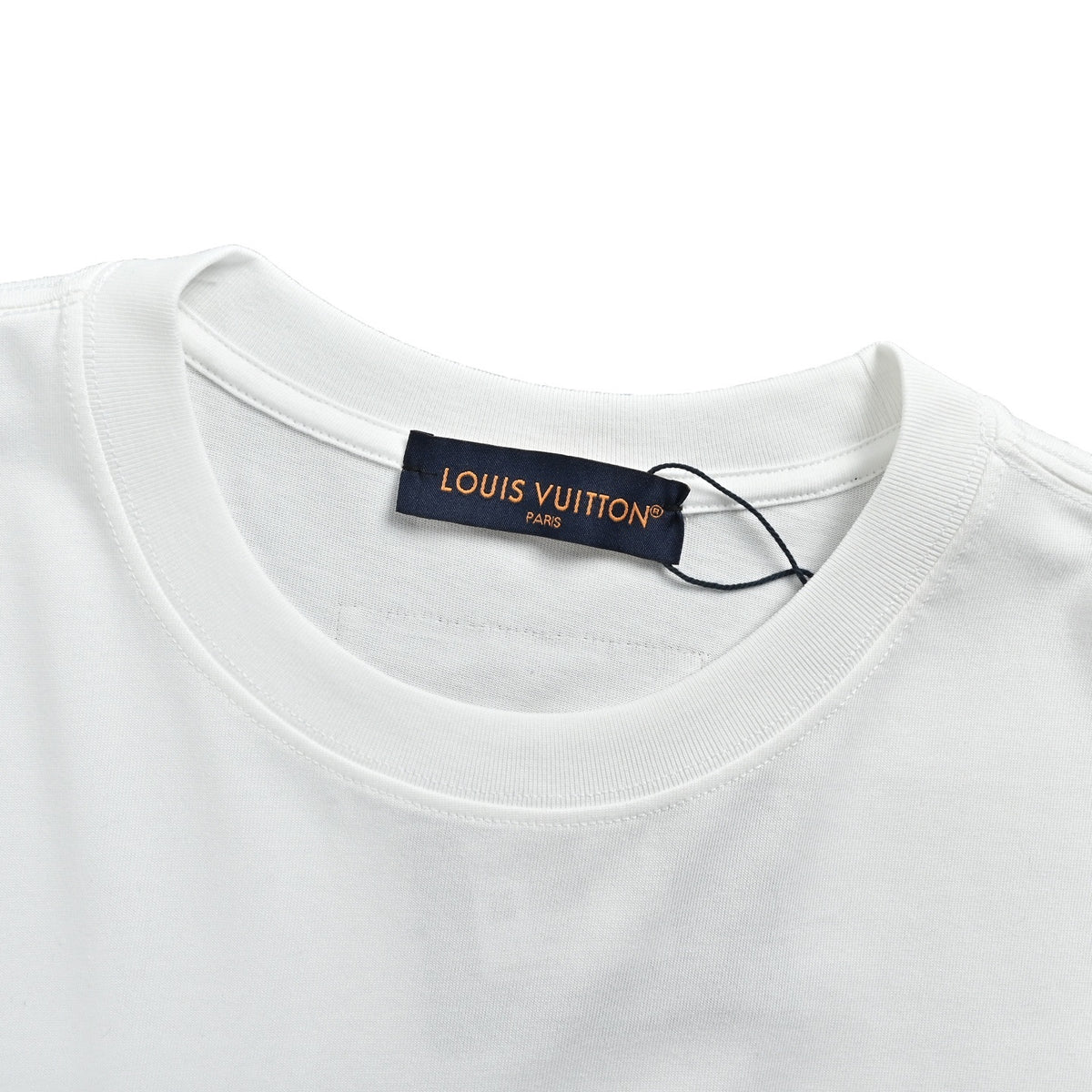 Louis Vuitton white dove print short sleeves
