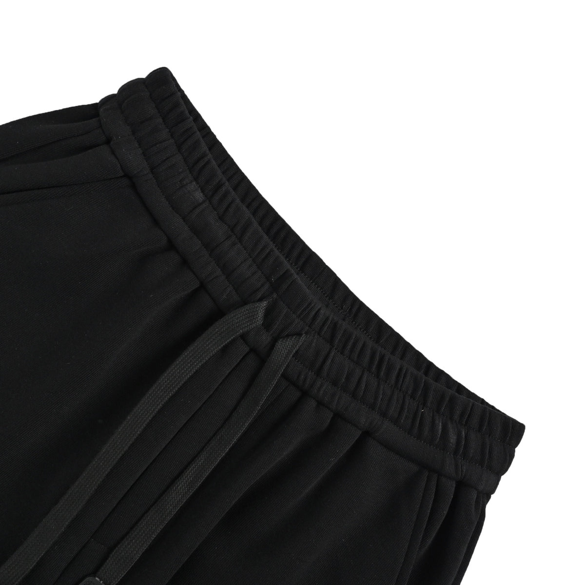 Loewe/Luo Yiwei stitched leather three-dimensional logo shorts