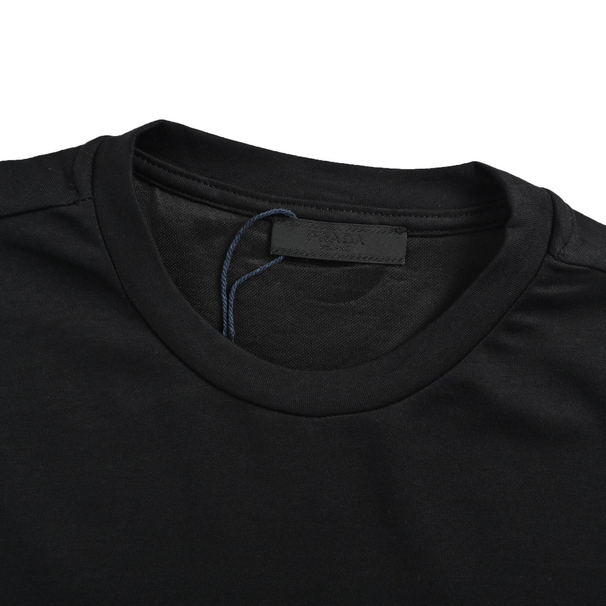 Prada 26ss short sleeves with small logo embroidery on the chest