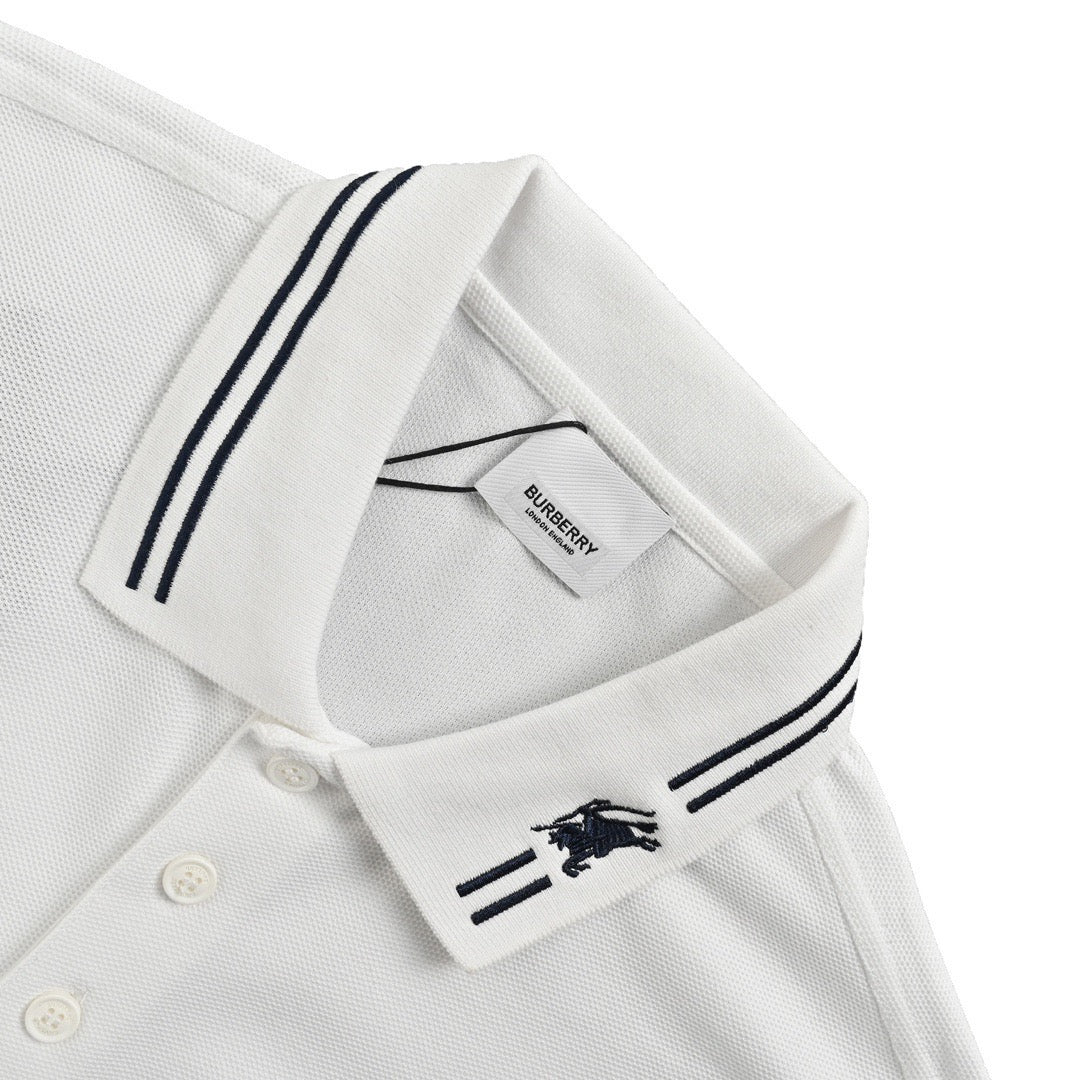 Burberry neckline war horse embroidered Polo short sleeves