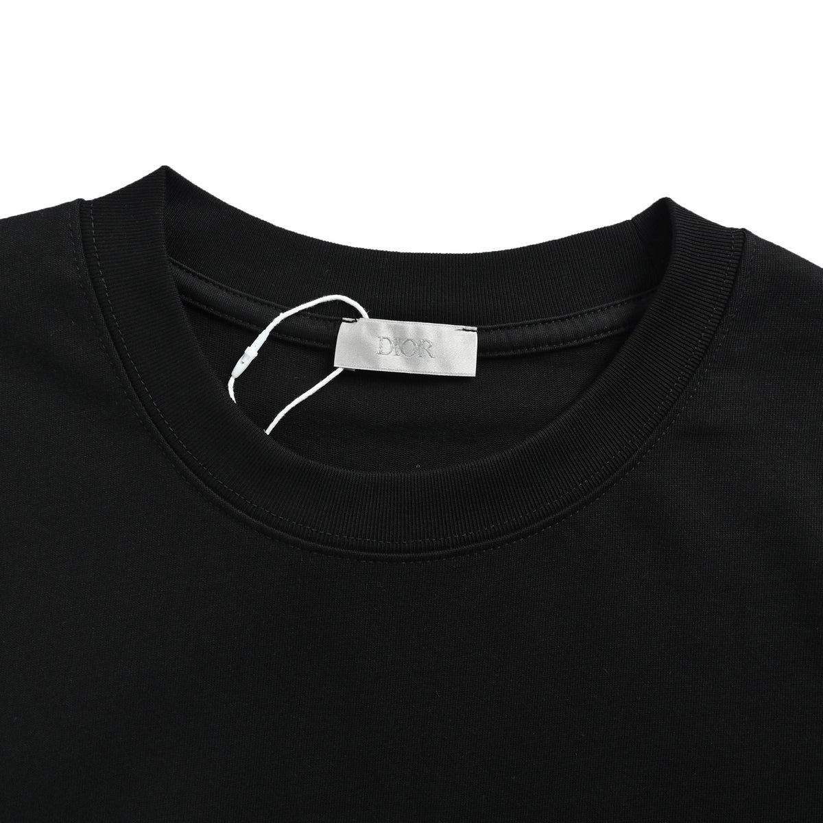 Dior metal badge short sleeves on the chest
